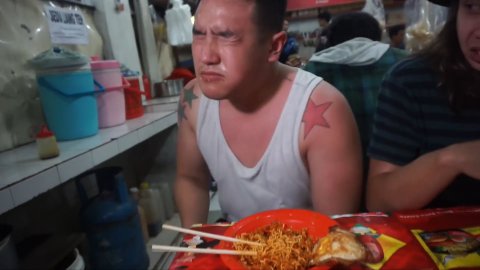 British guy went deaf after eating world’s hottest noodles