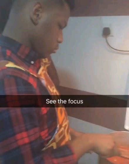 Nigerian Hollywood Actor, John Boyega, Visits Nigeria, Learns How To Cook Jollof Rice. (Video)