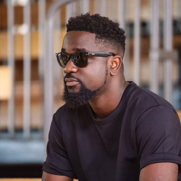 Ghanian Rapper, Sarkodie Is Not Dead