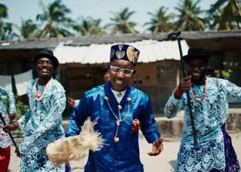 VIDEO: Austine Emmanuel – Shey You Dey Whine Me | mp4 Download