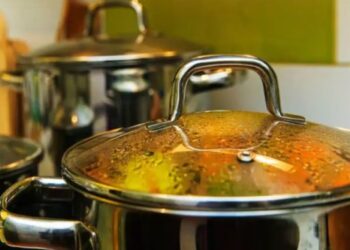 5 worst cooking methods that can turn your food toxic