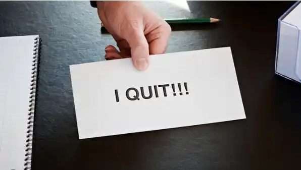 4 ways to quit your job without burning bridges