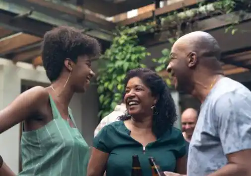 7 valid reasons to cut ties with a toxic family member