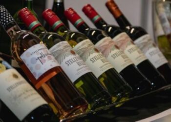 How to start your own wine club