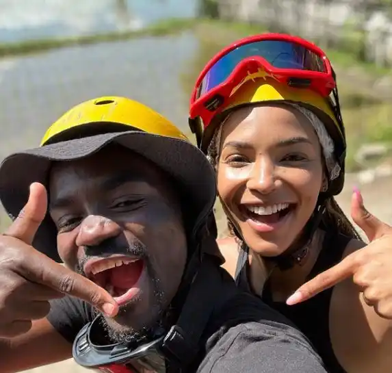 Musa Mthombeni and Liesl Laurie on Anniversary vacation (Video)