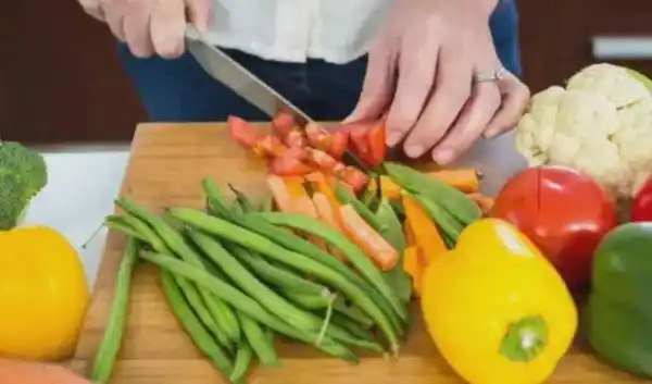 9 ways to retain nutrients when cooking