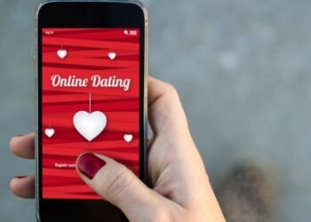People who are addicted to dating apps tend to be lonelier and suffer from social anxiety: Study