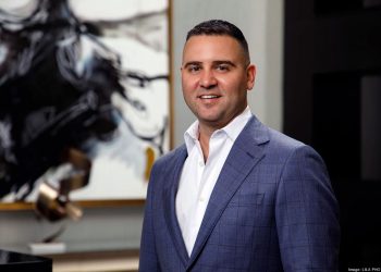 Misha Ezratti Biography, Age, Net Worth, Wiki, Wife, Nationality